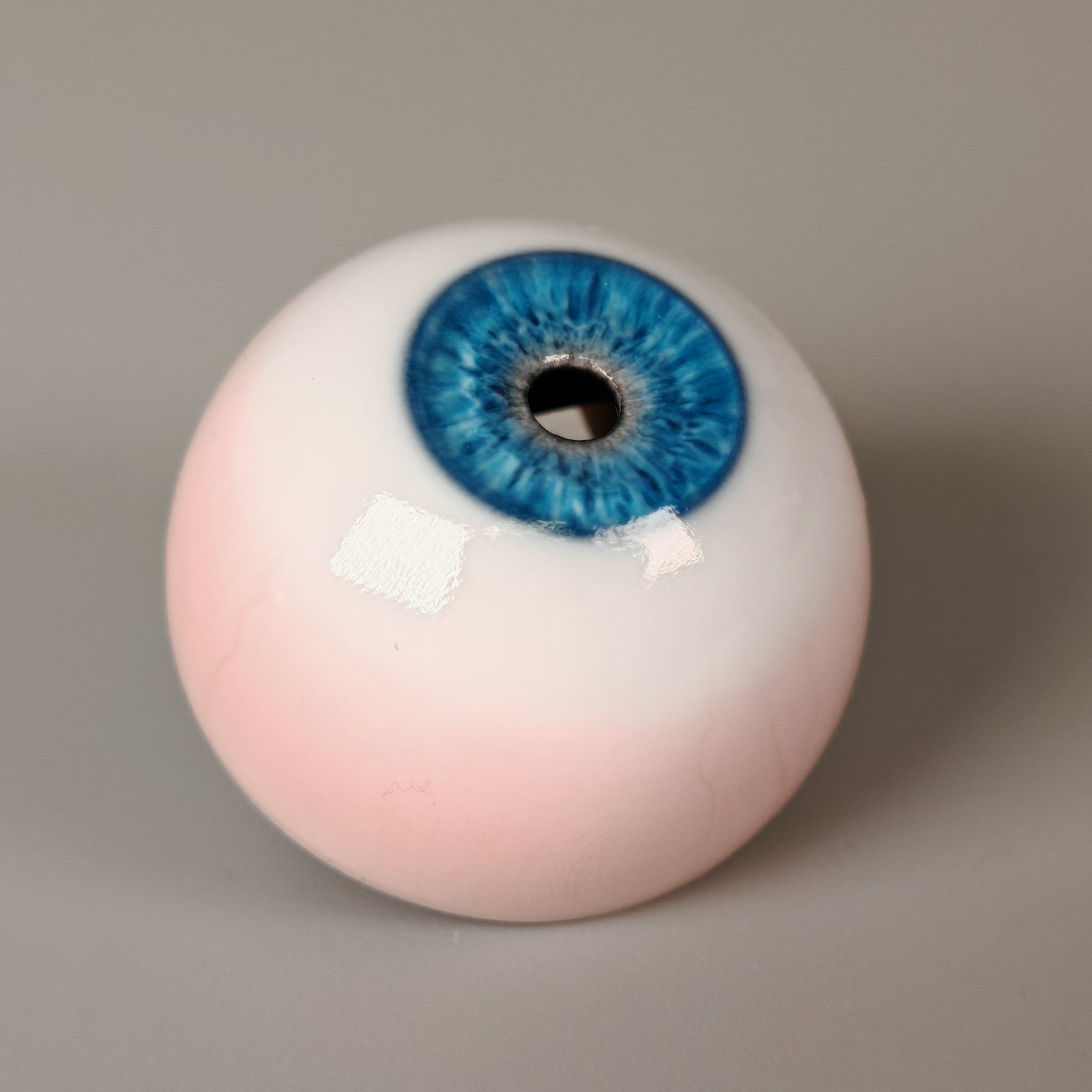 Ultra Realistic Eyeball - Compatible with Face Tracking EyeMech ε3